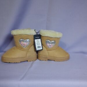 ⭐ 5 for $40 bebe Tan and Silver Kids Boots